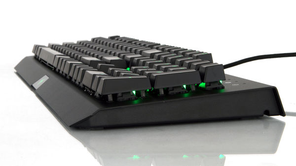 razer-blackwidow-x-chroma-klavye-ozellikleri-nelerdir-2